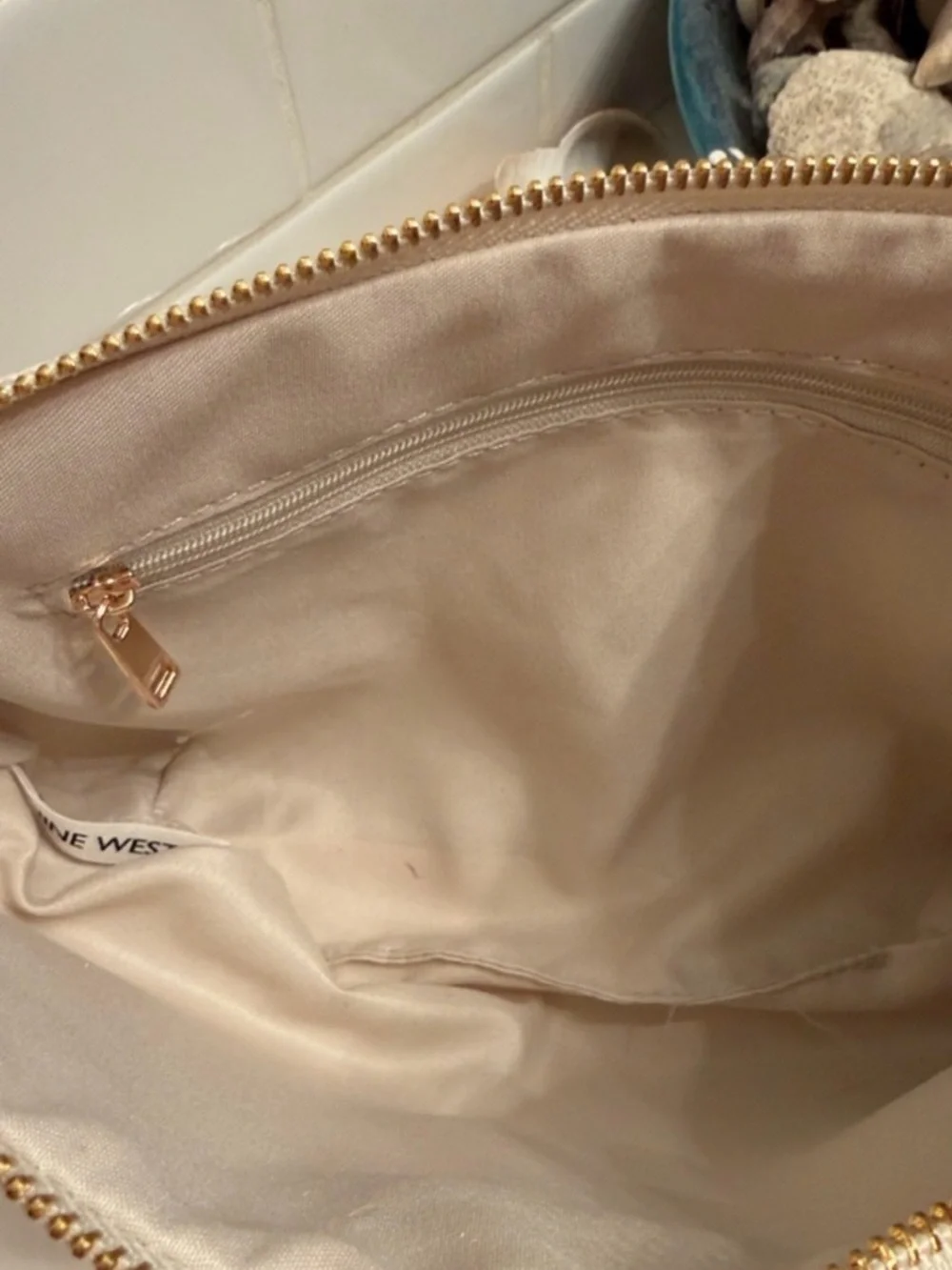 Nine West compact cosmetic